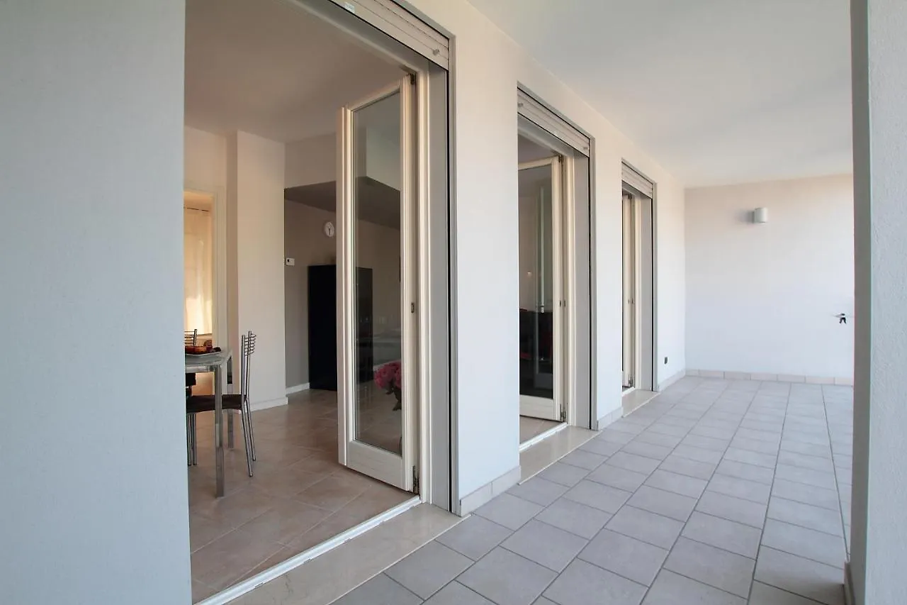 Apartament Feel Like Home In Mediolan