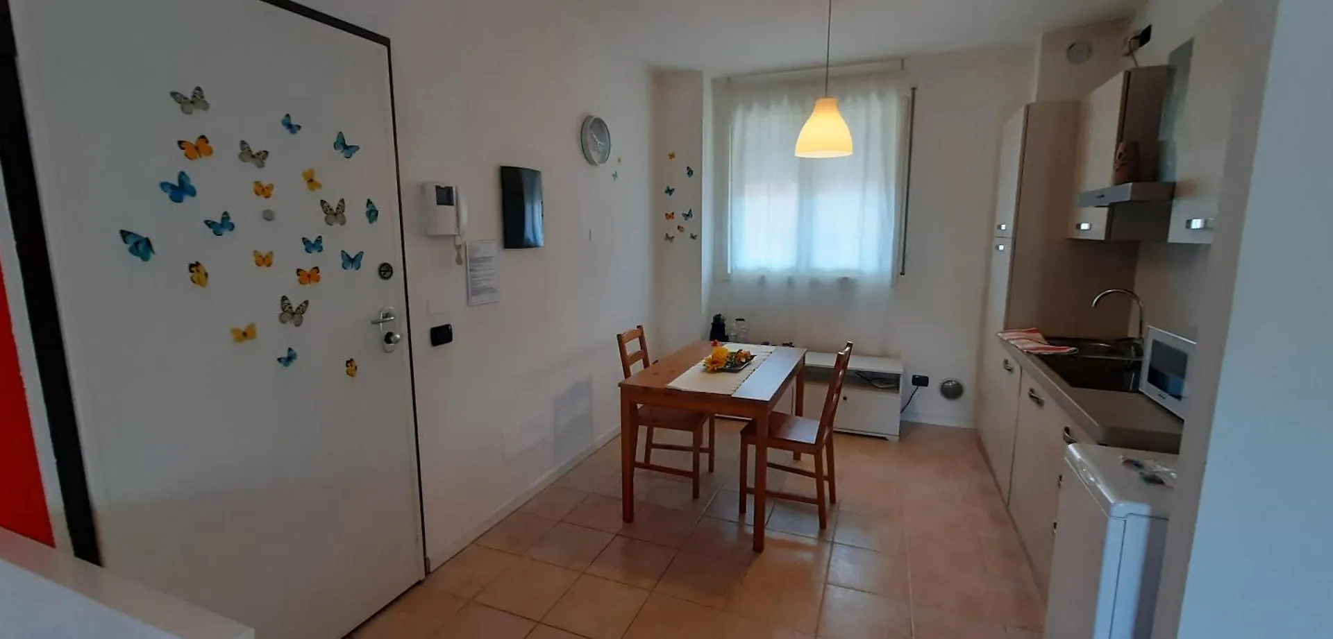 Feel Like Home In Milaan 0*,  Italië
